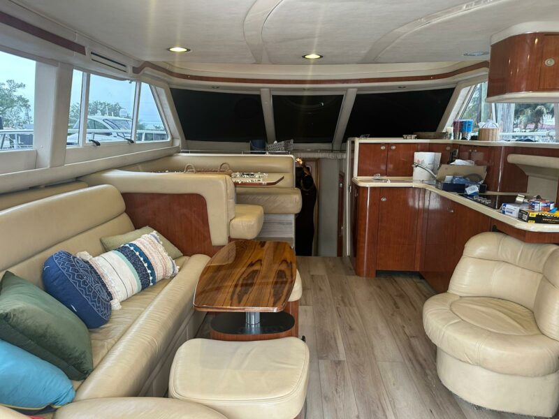 54FT Sea Ray Flybridge available in Miami with 2 JET SKIS INCLUDES for one hrs. - Image 15
